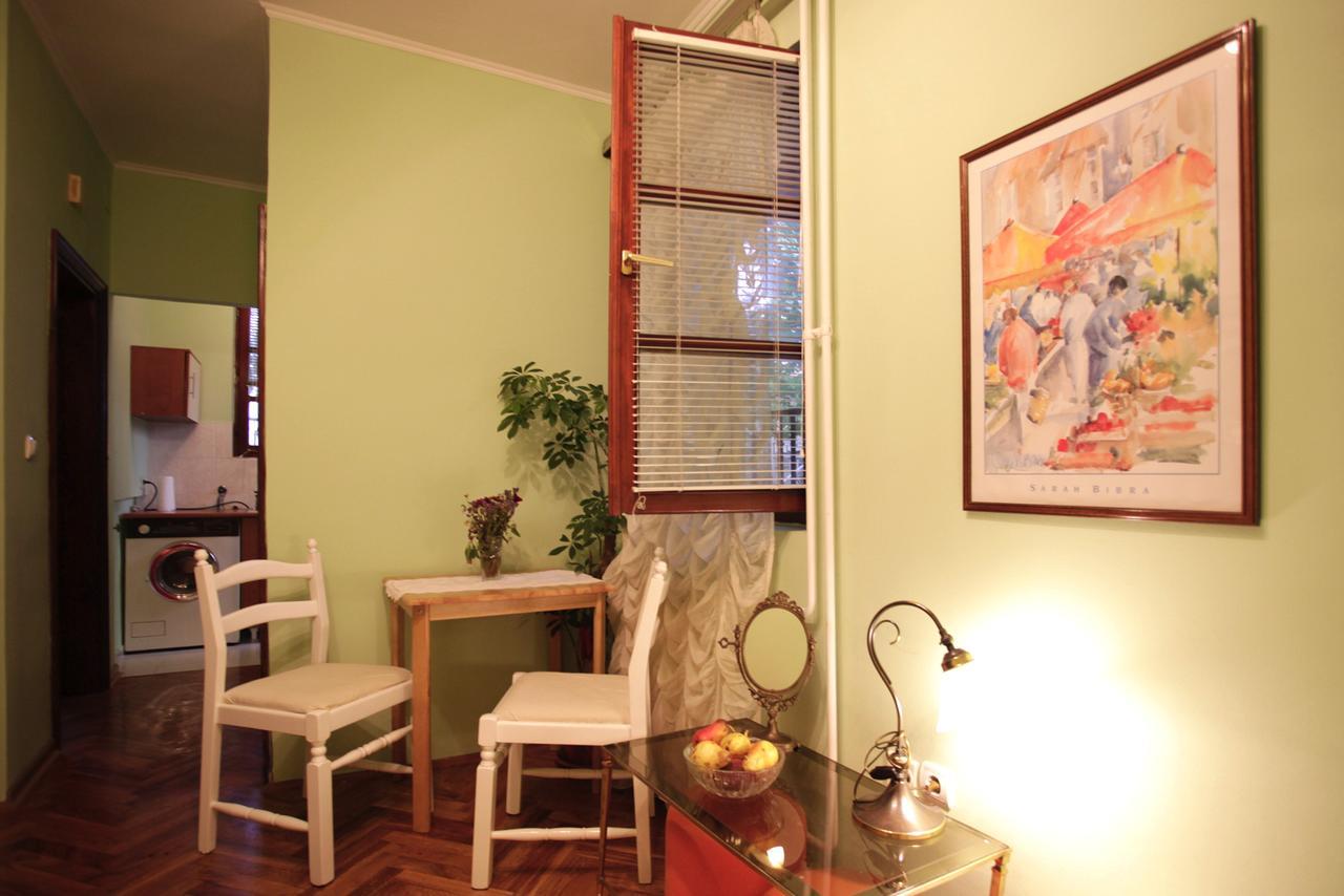Studio Hram 2 Belgrado Exterior foto